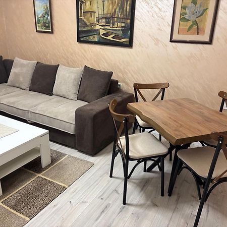 פודגוריצה Max Apartments מראה חיצוני תמונה